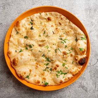 Garlic Naan ( 1 Piece)